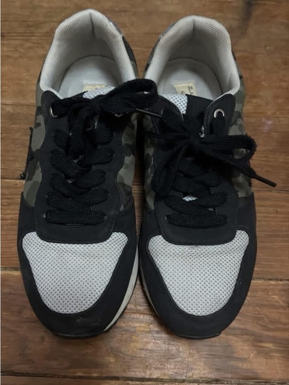 Vintage Havana Women's Black, Gray & Green Camo Sneakers